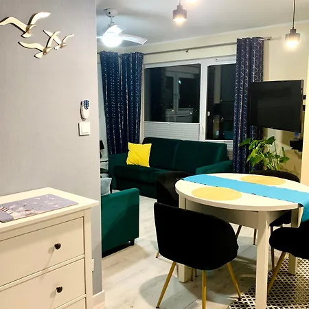 Caloroczny Perlowa Przystan * Kołobrzeg