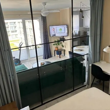 Caloroczny Perlowa Przystan Apartamento Kołobrzeg